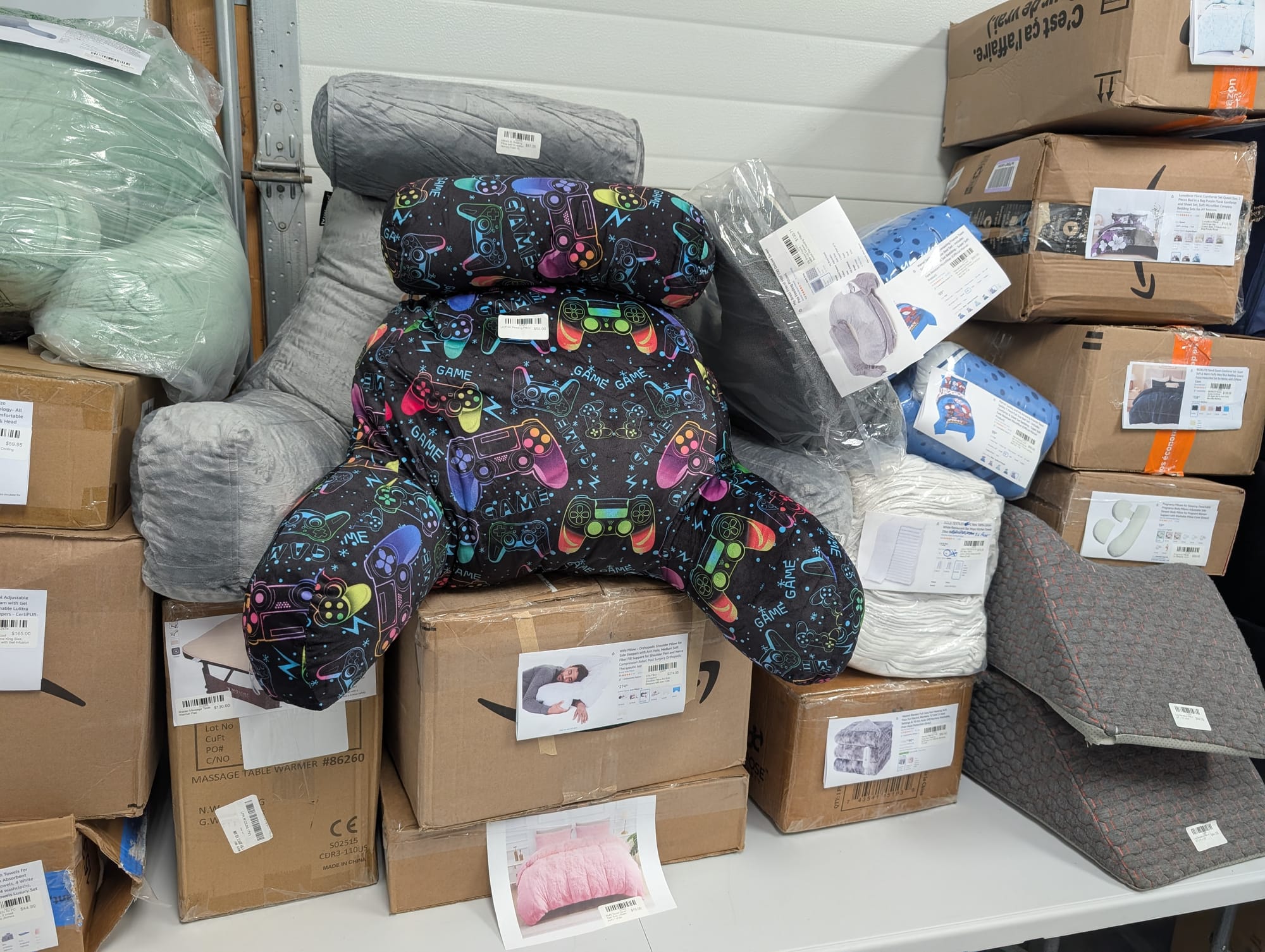 Wholesale Warehouse liquidation in St Pierre