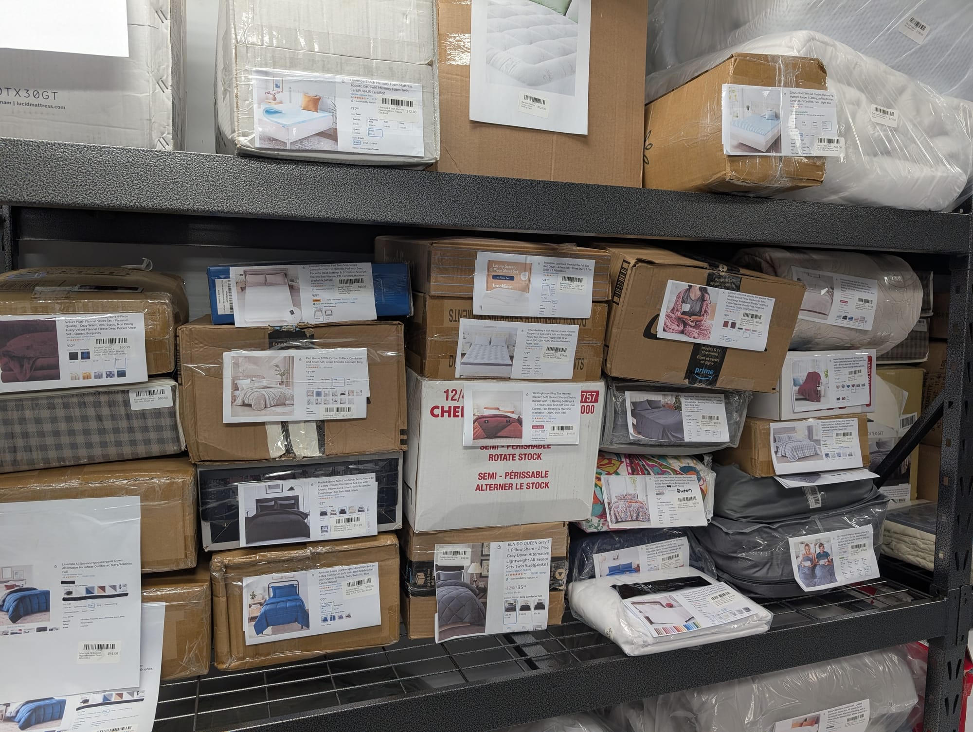 Wholesale Warehouse liquidation in St Pierre